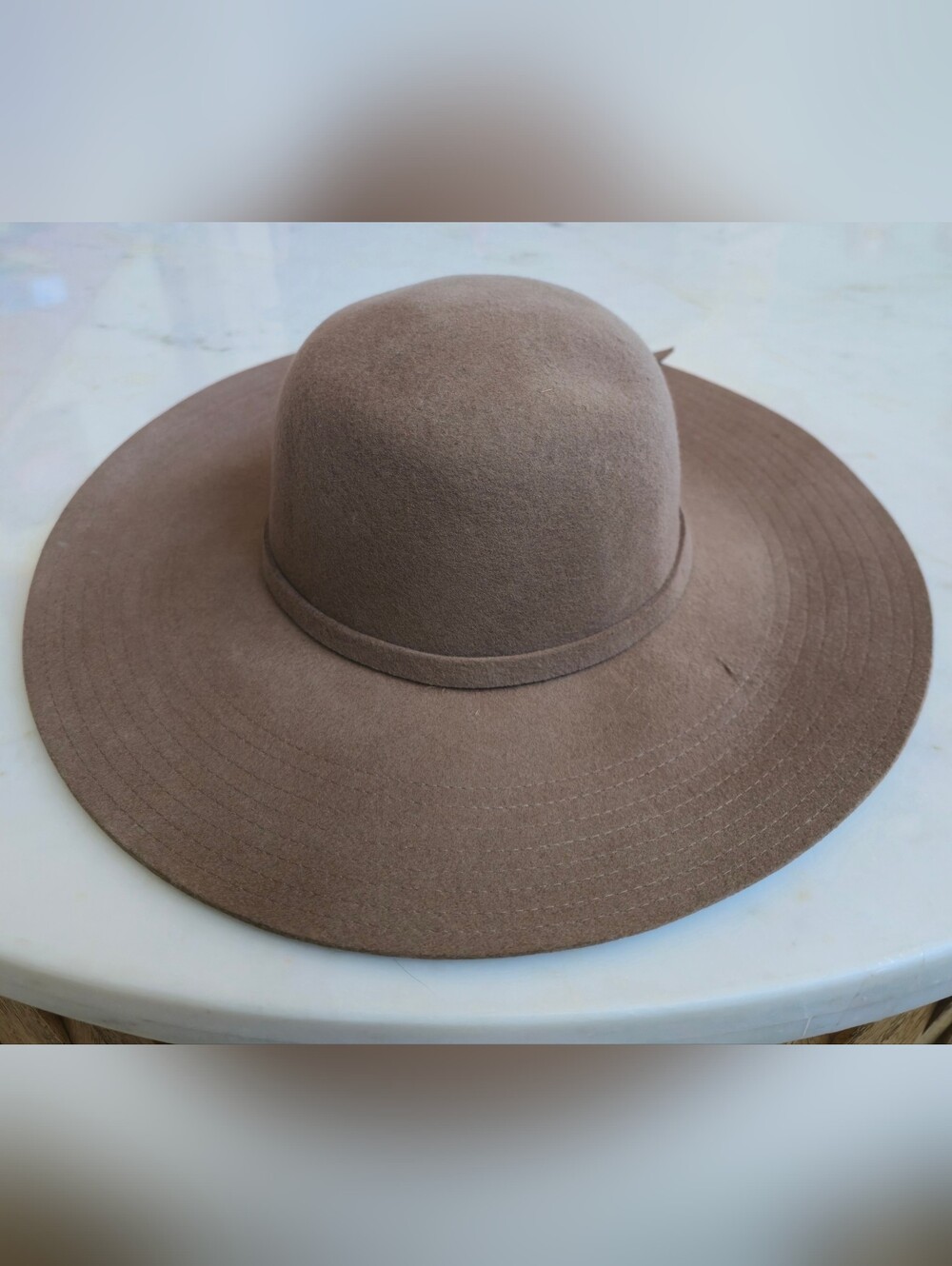 100% Wool Hat In Taupe O/S - Picture 5 of 10